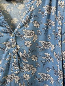 Blue Floral Print V-Neck Top