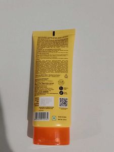 WOW Skin Science Dewy Bright Sunscreen Gel