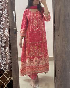 Beautiful pinky Kurta Set with Dupatta