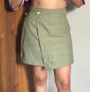 Chic Plaid Mini Skirt