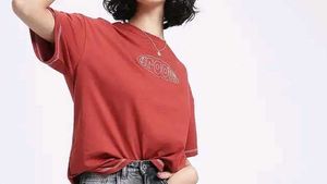 Retro Graphic Tee