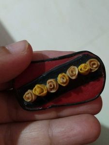 Hand made Unique Floral Saree pin