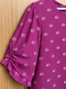 Chic Pink Floral Print Top