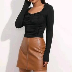 Chic Black Ruched Long Sleeve Top
