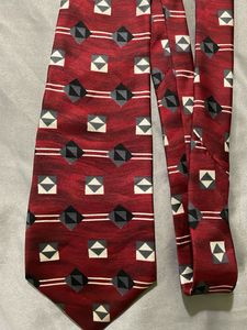 Men's Burgundy Geometric Pattern Tie