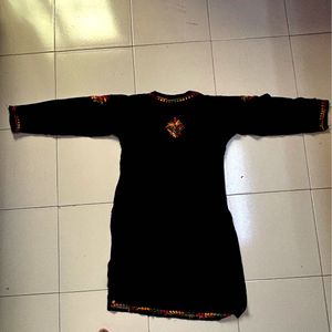 Embroidered Black Kurta &amp; Printed Kurt