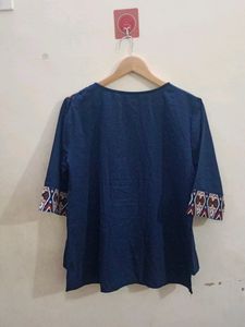 Ladies Top