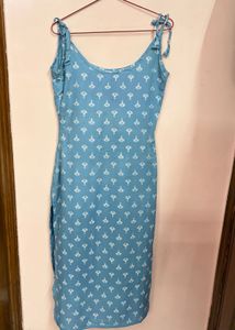 Blue Printed Tie up Sleeveless Kurta