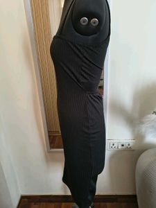 Sleek Black Ribbed Bodycon Dress