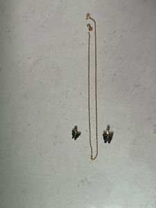 1 Chain And 2 Pendents