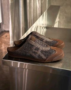 Onitsuka Slippons