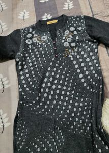 Elegant Embroidered Kurta with pant