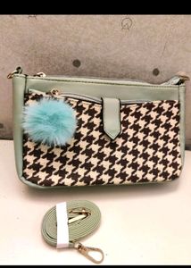 NEW HOUNDSTOOTH BAG