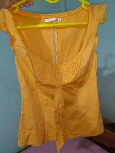 Women Tops