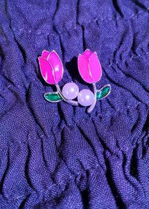 Tulip &amp; Pearl earrings