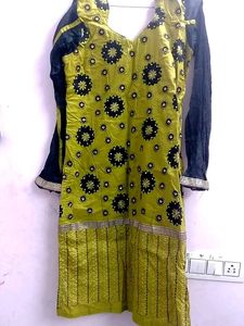 Olive Green &amp; Black Embroidered Tunic ,
