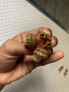 Jumka With Pearl Drop