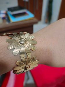 Chic Daisy Flower Bracelet