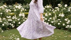 💜 Lavender Print Tiered Maxi Dress