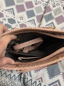 Chic Pink Textured Handbag