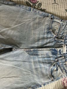 Zara Light Wash Distressed Jeans
