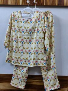 Floral Printed Kurta and Pyjama Night Suit