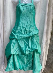 232112. Stunning Teal Tiered Gown