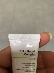 Minimalist B12 + Repair Complex Face Moisturizer