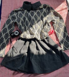 Vintage Knit dress with Scalloped Collar