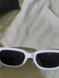Stylish White Rectangular Sunglasses