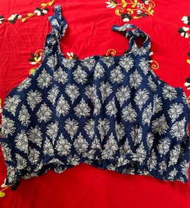 Navy Blue Printed Crop Top