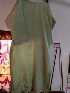 Elegant Embroidered Kurta