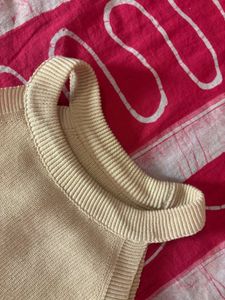 Ribbed Knit Halter Neck Top