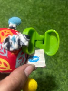 PLAYGRO plush hanging toy Amazing Garden Wiggling