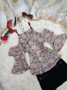 💖Chic Floral Cold Shoulder Bell Sleeve Top💖