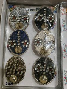 saree pins