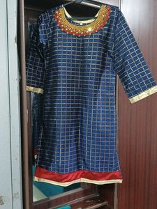 Elegant Blue Kurta with Golden Grid