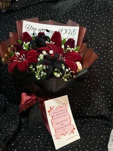 luxe red bouquet
