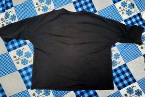 black oversized tshirt