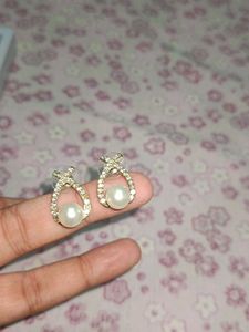 Elegant Pearl &amp; Crystal Dangle Earrings