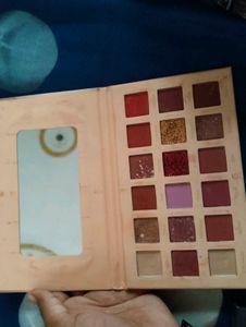 Nude Eyeshadow Palette