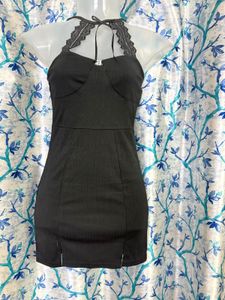 Chic Black Lace Trim Halter Dress