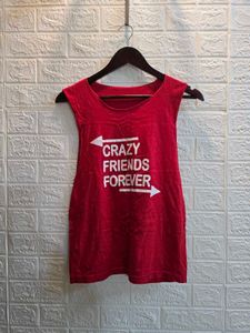 Red Sleeveless T-Shirt "Crazy Friends Forever"