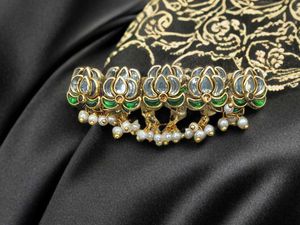 Lotus Kundan Centre Clip