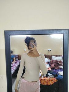 Ribbed Long Sleeve Cream Cropped Top