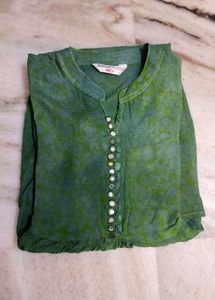 Green Tie-Dye Kurta with Mirror Work