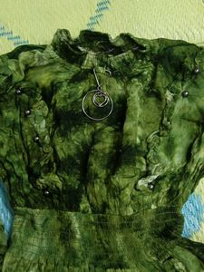 Green Tie-Dye Top