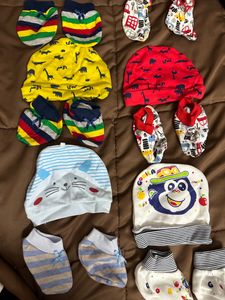 Set Of Caps N Mittens