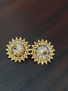 Exquisite Gold Tone Round Earrings