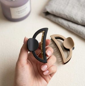 Set of 4 Chic Hair Clips
